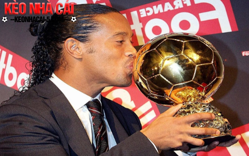 Tiểu Sử Ronaldinho| Ảo Thuật Gia Của Bóng Đá Thế Giới 7 Quả bóng vàng 2005